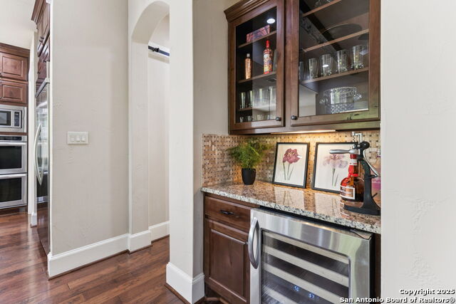 Image 27 of 64 For 5 Liser Glen