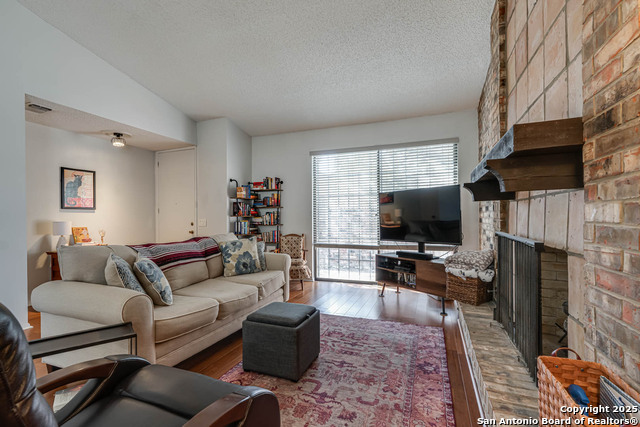 Image 11 of 37 For 9016 Wickfield