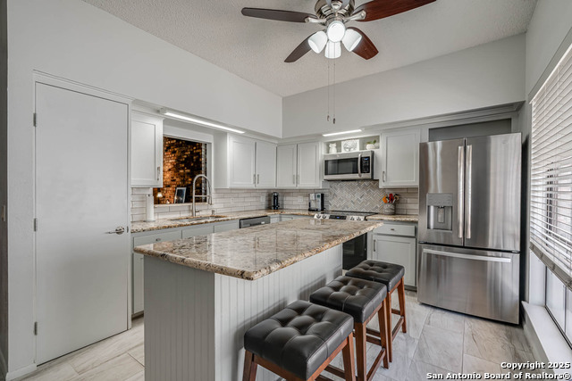Image 16 of 37 For 9016 Wickfield