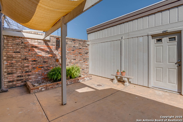 Image 31 of 37 For 9016 Wickfield