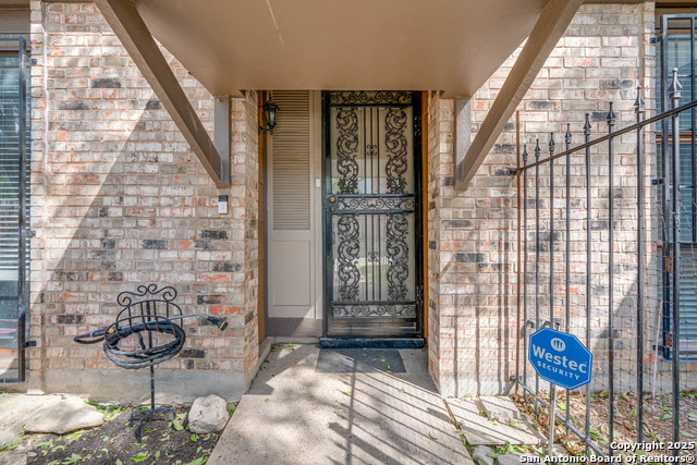 Image 5 of 37 For 9016 Wickfield