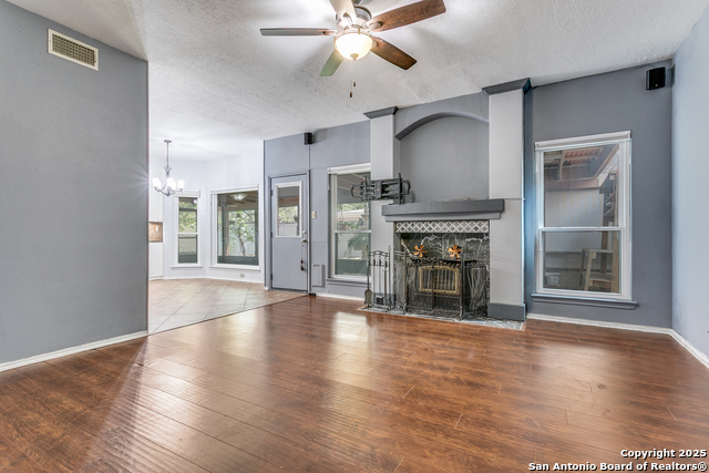 Image 12 of 25 For 2658 Chestnut Bend