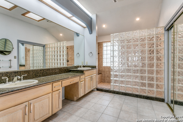 Image 18 of 25 For 2658 Chestnut Bend