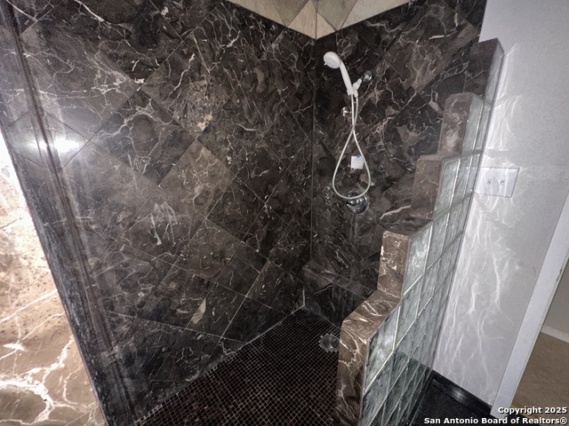 Image 18 of 25 For 15038 Misty Bnd