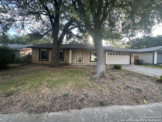 Image 2 of 25 For 15038 Misty Bnd