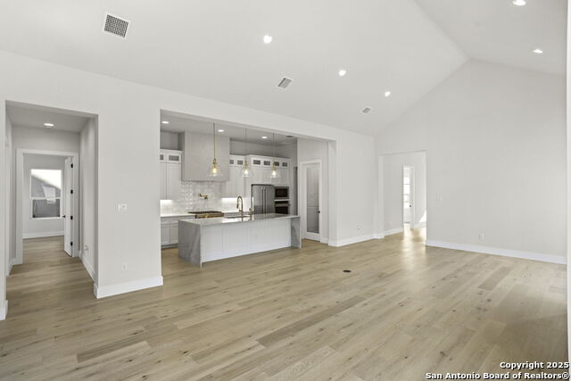 Image 15 of 28 For 169 Westcourt