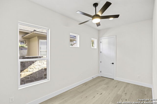 Image 16 of 28 For 169 Westcourt