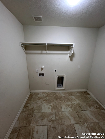 Image 35 of 43 For 3657 Briscoe Way