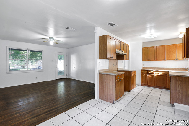 Image 12 of 31 For 2823 Tillie Dr
