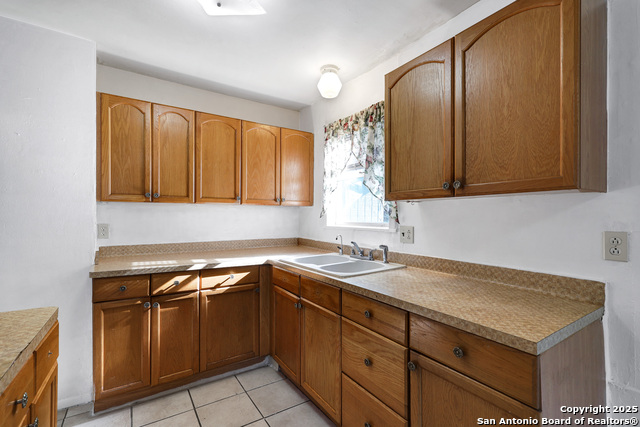 Image 16 of 31 For 2823 Tillie Dr