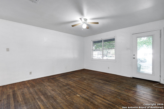 Image 2 of 31 For 2823 Tillie Dr