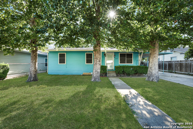 Image 3 of 31 For 2823 Tillie Dr