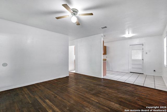 Image 8 of 31 For 2823 Tillie Dr