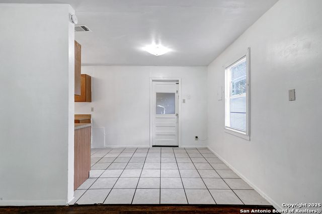 Image 9 of 31 For 2823 Tillie Dr
