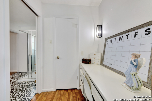 Image 15 of 24 For 13527 Beltway