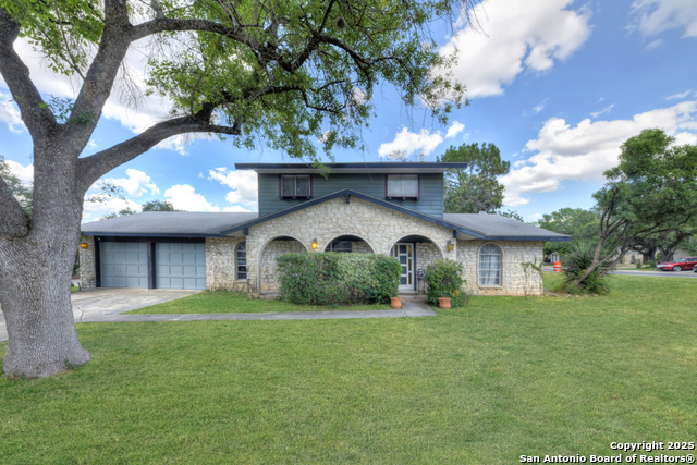 Image 2 of 24 For 13527 Beltway