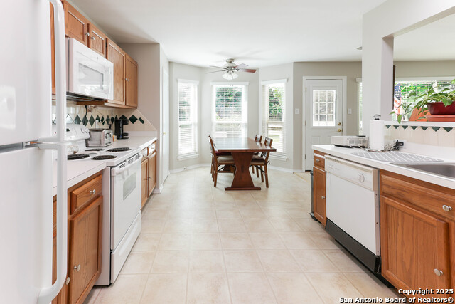 Image 14 of 62 For 1021 Silvertree Blvd