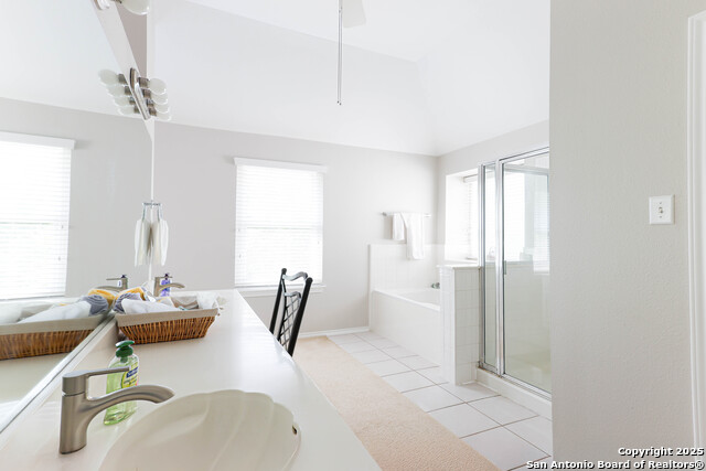 Image 29 of 62 For 1021 Silvertree Blvd