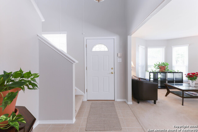 Image 6 of 62 For 1021 Silvertree Blvd