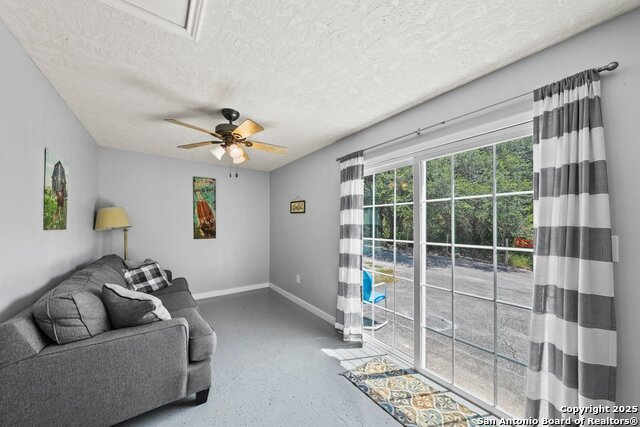 Image 19 of 29 For 1397 Canyon Lake