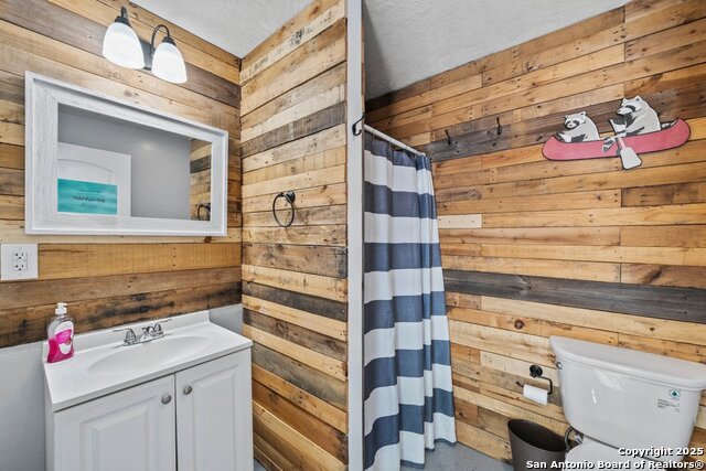 Image 22 of 29 For 1397 Canyon Lake