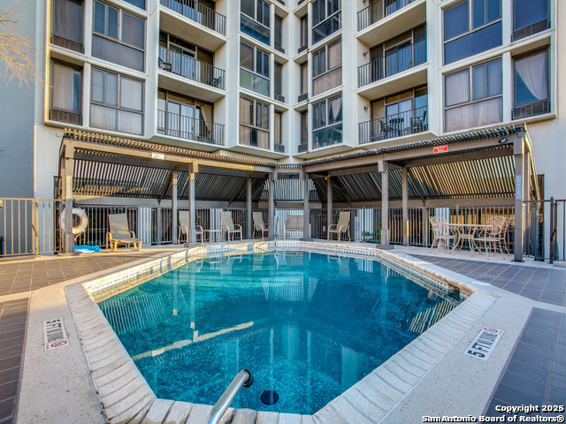 Image 14 of 42 For 7701 Wurzbach Rd 301