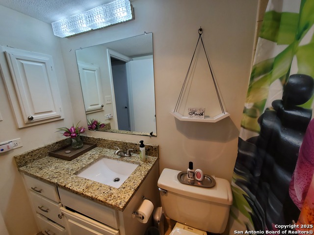 Image 40 of 42 For 7701 Wurzbach Rd 301