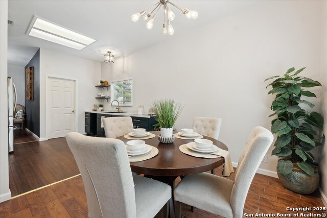 Listing photo id 17 for 2719 Johnson Grass