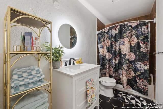 Listing photo id 31 for 2719 Johnson Grass