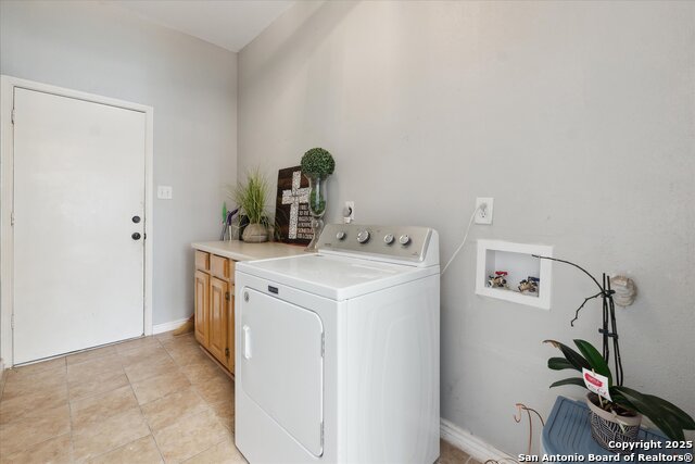 Listing photo id 32 for 2719 Johnson Grass