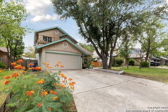 Listing photo id 35 for 2719 Johnson Grass