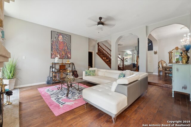 Listing photo id 2 for 2719 Johnson Grass