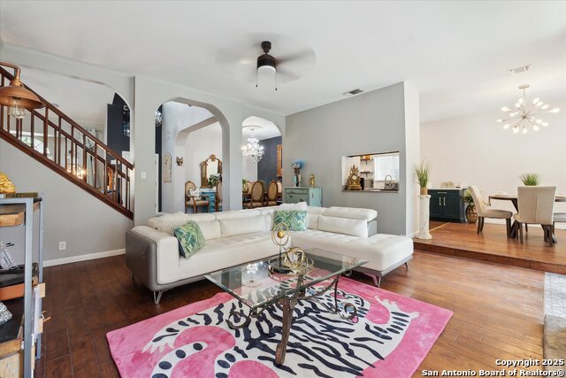 Listing photo id 7 for 2719 Johnson Grass