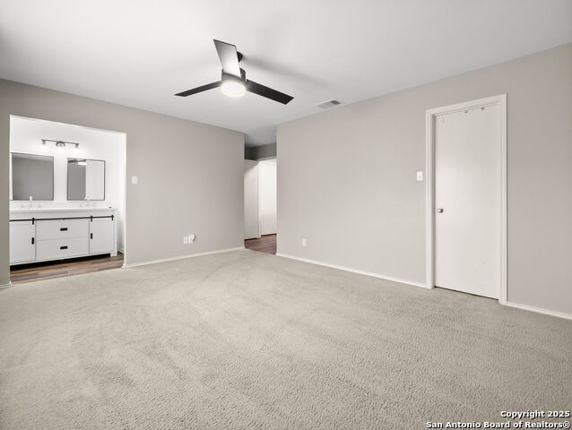 Image 23 of 37 For 6310 Club Oaks