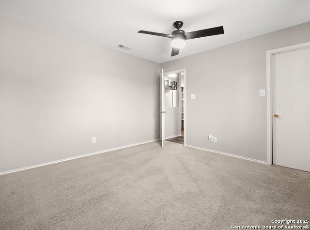 Image 25 of 37 For 6310 Club Oaks