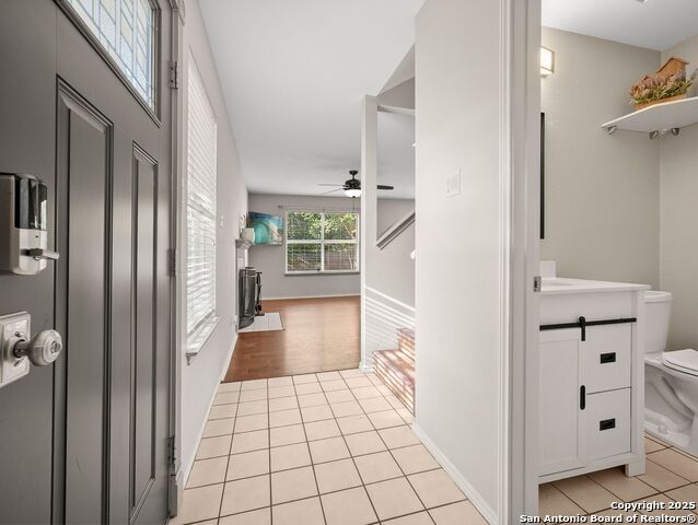 Image 3 of 37 For 6310 Club Oaks