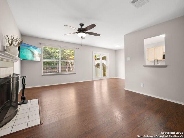 Image 6 of 37 For 6310 Club Oaks