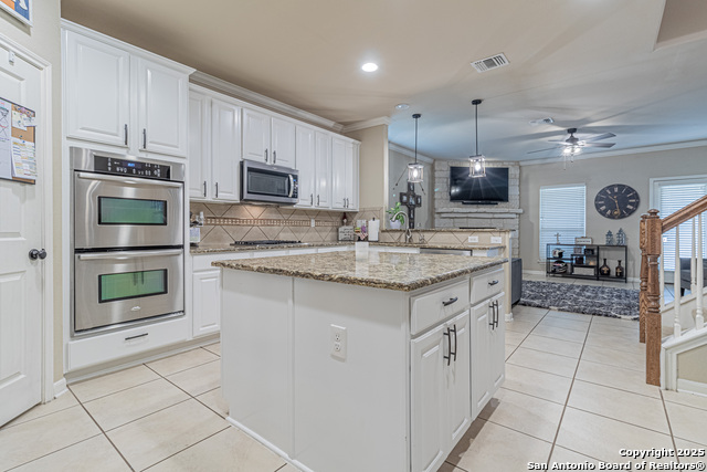 Listing photo id 5 for 12639 Perini Ranch