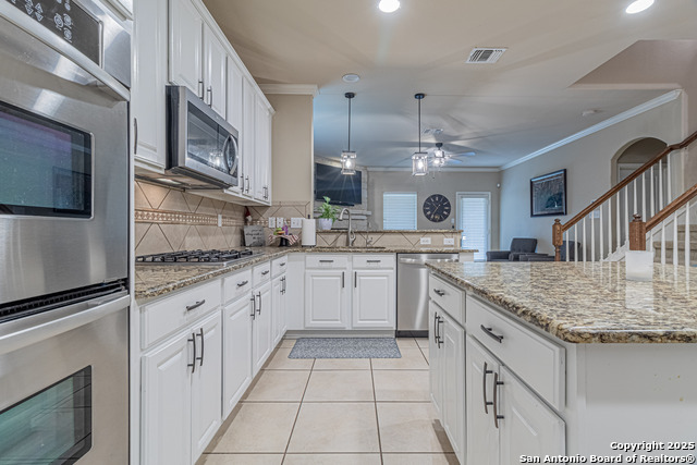 Listing photo id 7 for 12639 Perini Ranch