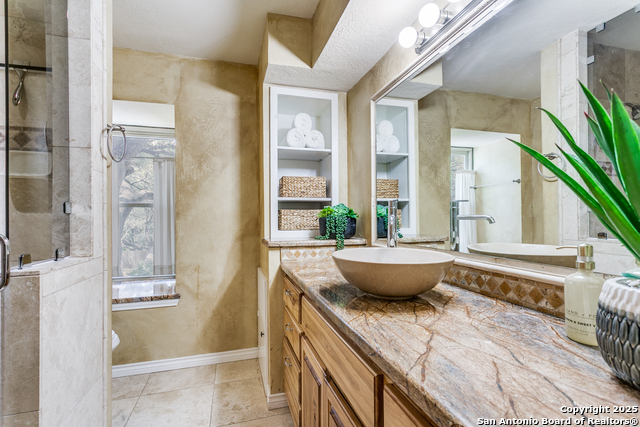 Image 17 of 28 For 11102 Whisper Hollow