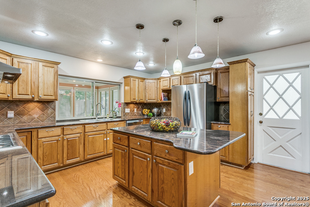 Image 7 of 28 For 11102 Whisper Hollow