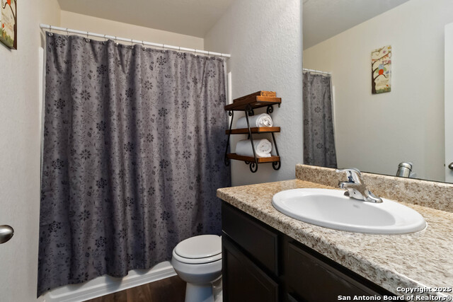 Image 10 of 14 For 6423 Woodcliff Bend
