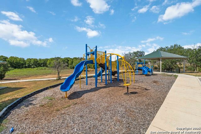 Image 13 of 14 For 6423 Woodcliff Bend