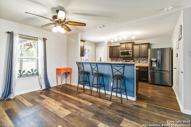 Image 6 of 14 For 6423 Woodcliff Bend
