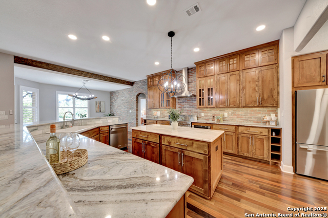 Image 11 of 51 For 2437 River Way