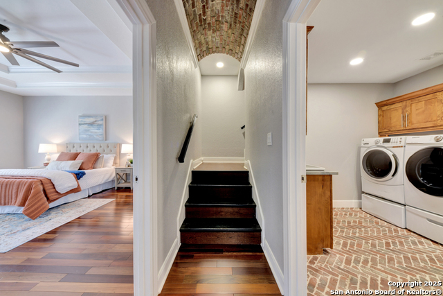 Image 21 of 51 For 2437 River Way