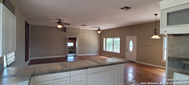 Listing photo id 20 for 105a Jennifer
