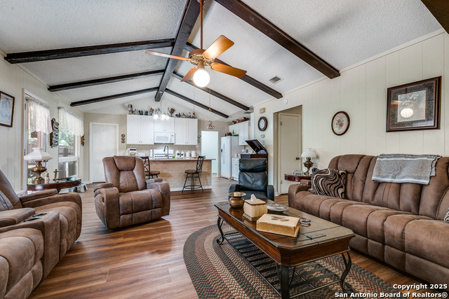 Image 11 of 25 For 5915 Seneca Dr