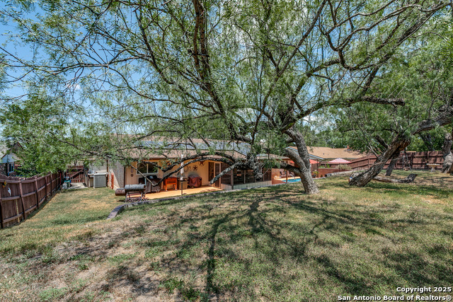 Image 24 of 25 For 5915 Seneca Dr