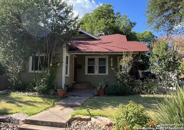 Details for 609 W Lullwood Ave, San Antonio, TX 78212